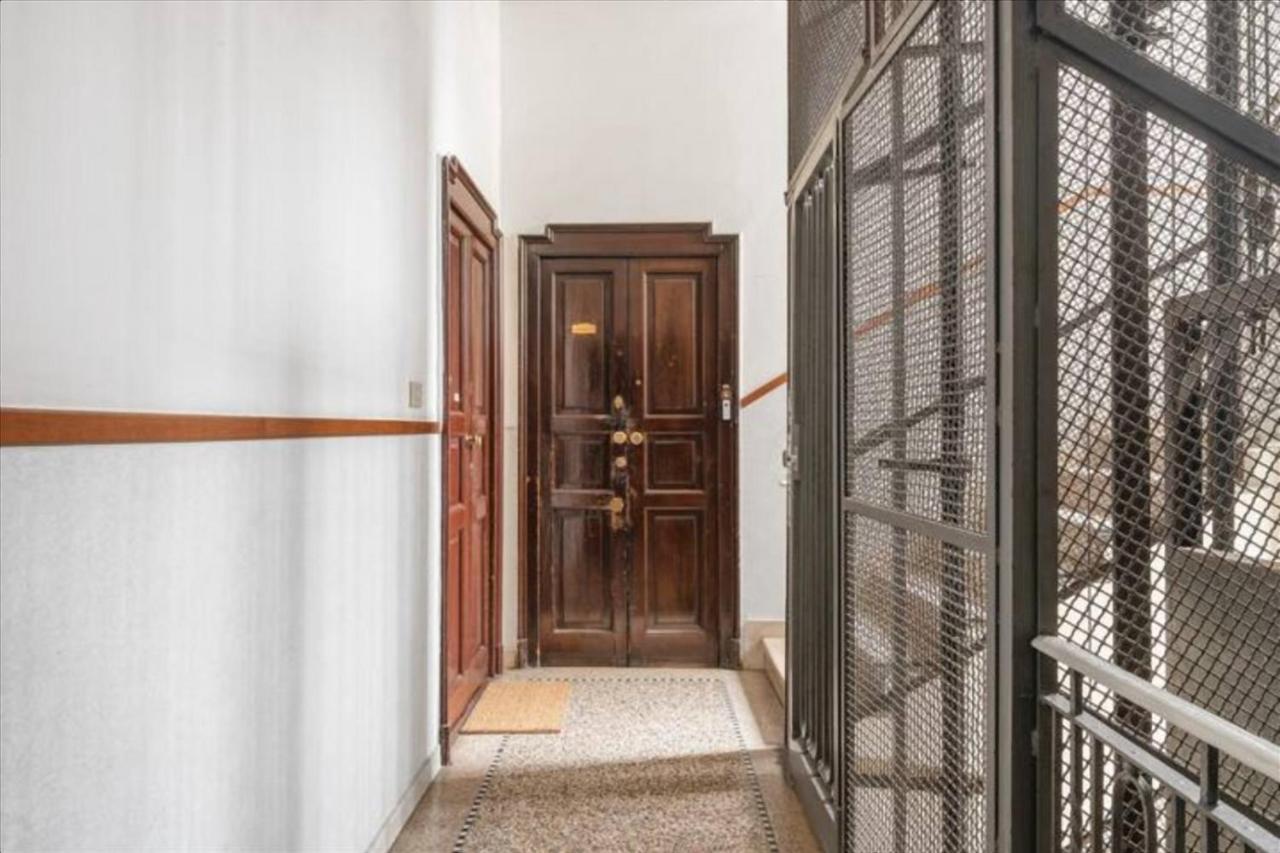 Apt Milano-Porta Romana Nearby Bagni Misteriosi Dış mekan fotoğraf